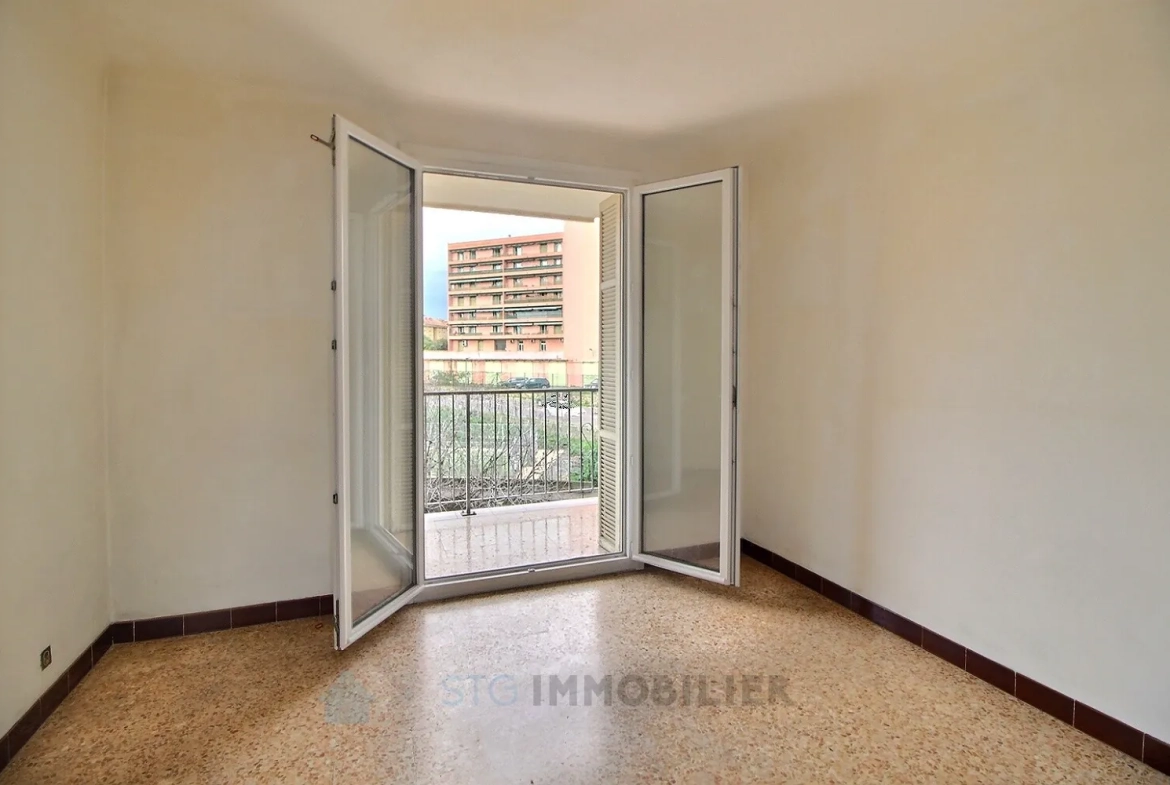 Appartement F4 lumineux à Ajaccio proche centre-ville avec balcons et parking sécurisé 
