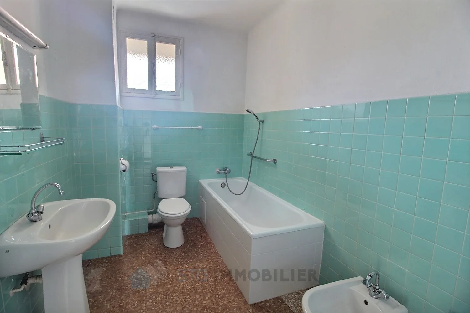 Appartement F4 lumineux à Ajaccio proche centre-ville avec balcons et parking sécurisé 