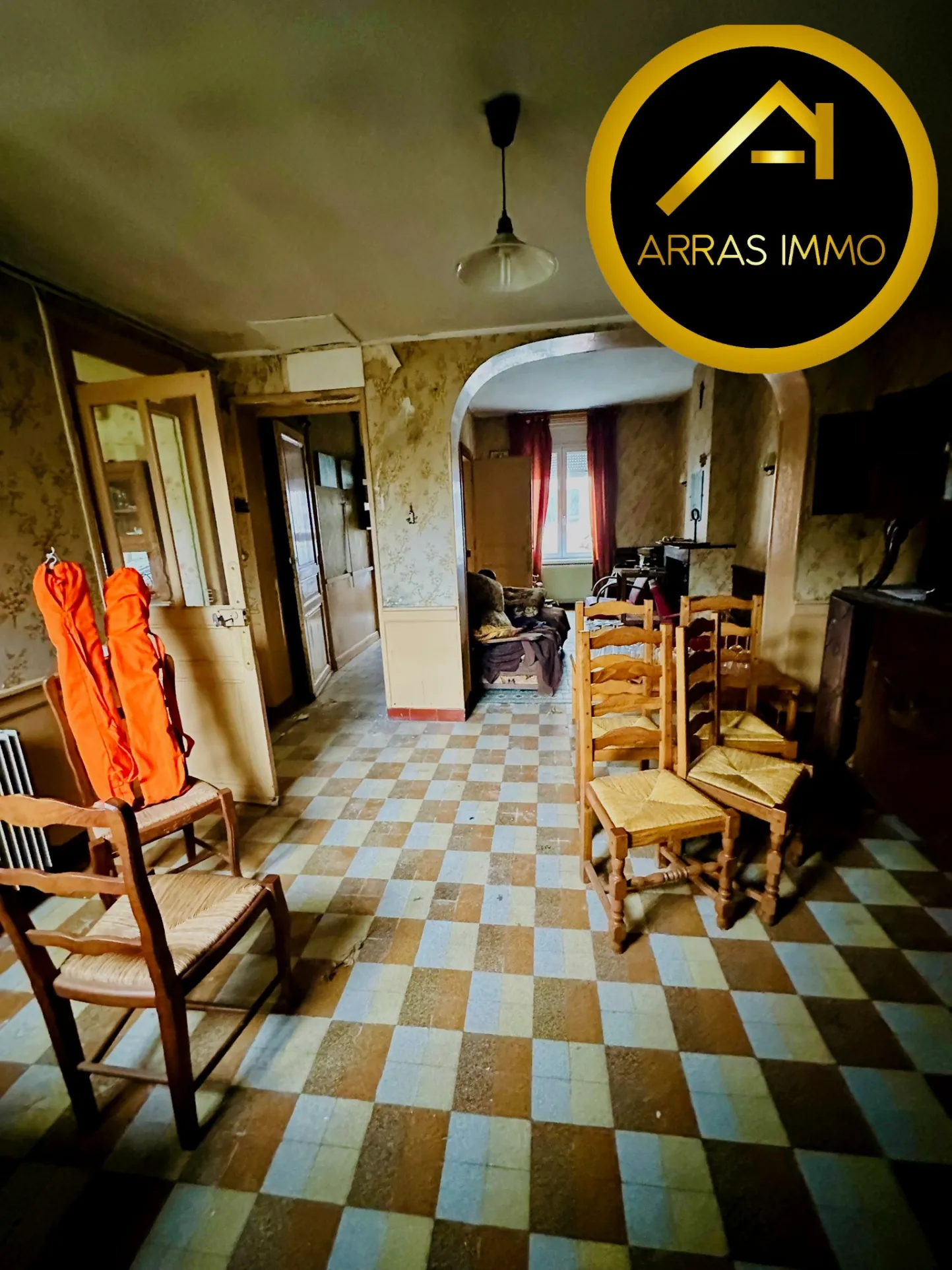 Maison de ville à vendre à Arras – potentiel de rénovation ou investissement immobilier 