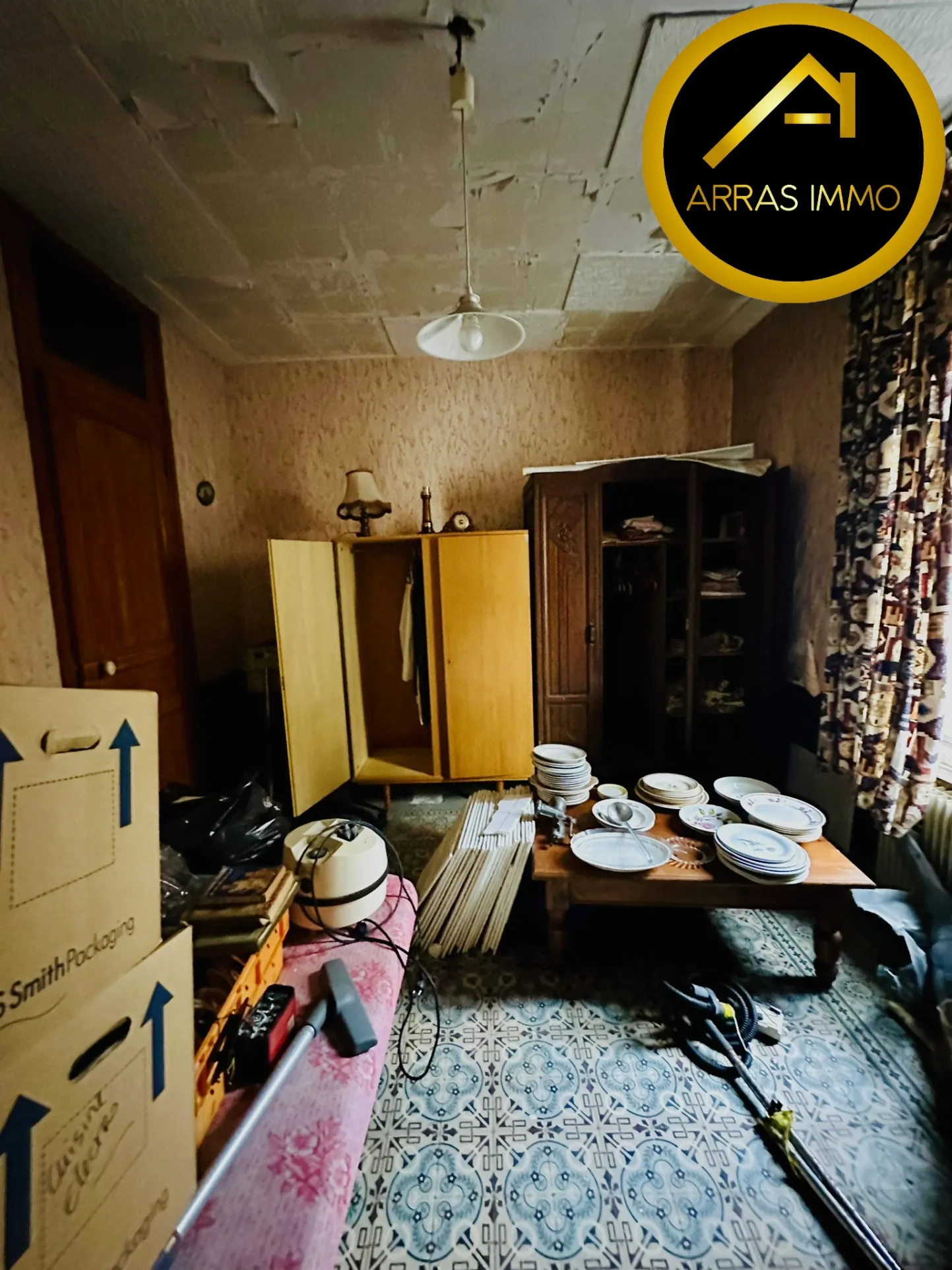 Maison de ville à vendre à Arras – potentiel de rénovation ou investissement immobilier 