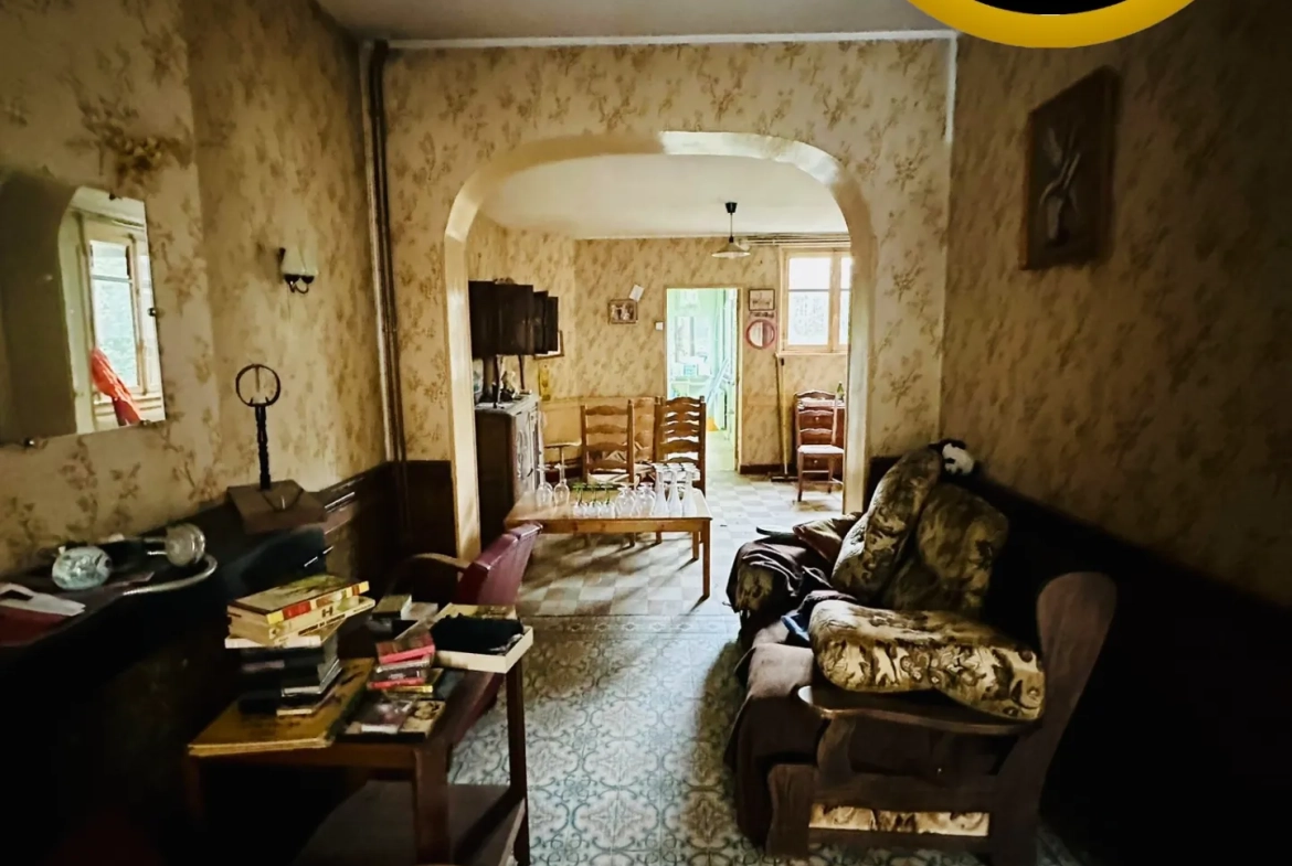 Maison de ville à vendre à Arras – potentiel de rénovation ou investissement immobilier 