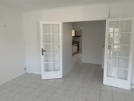 Grand appartement T3 à vendre à Châtellerault avec parking, balcon et cave 
