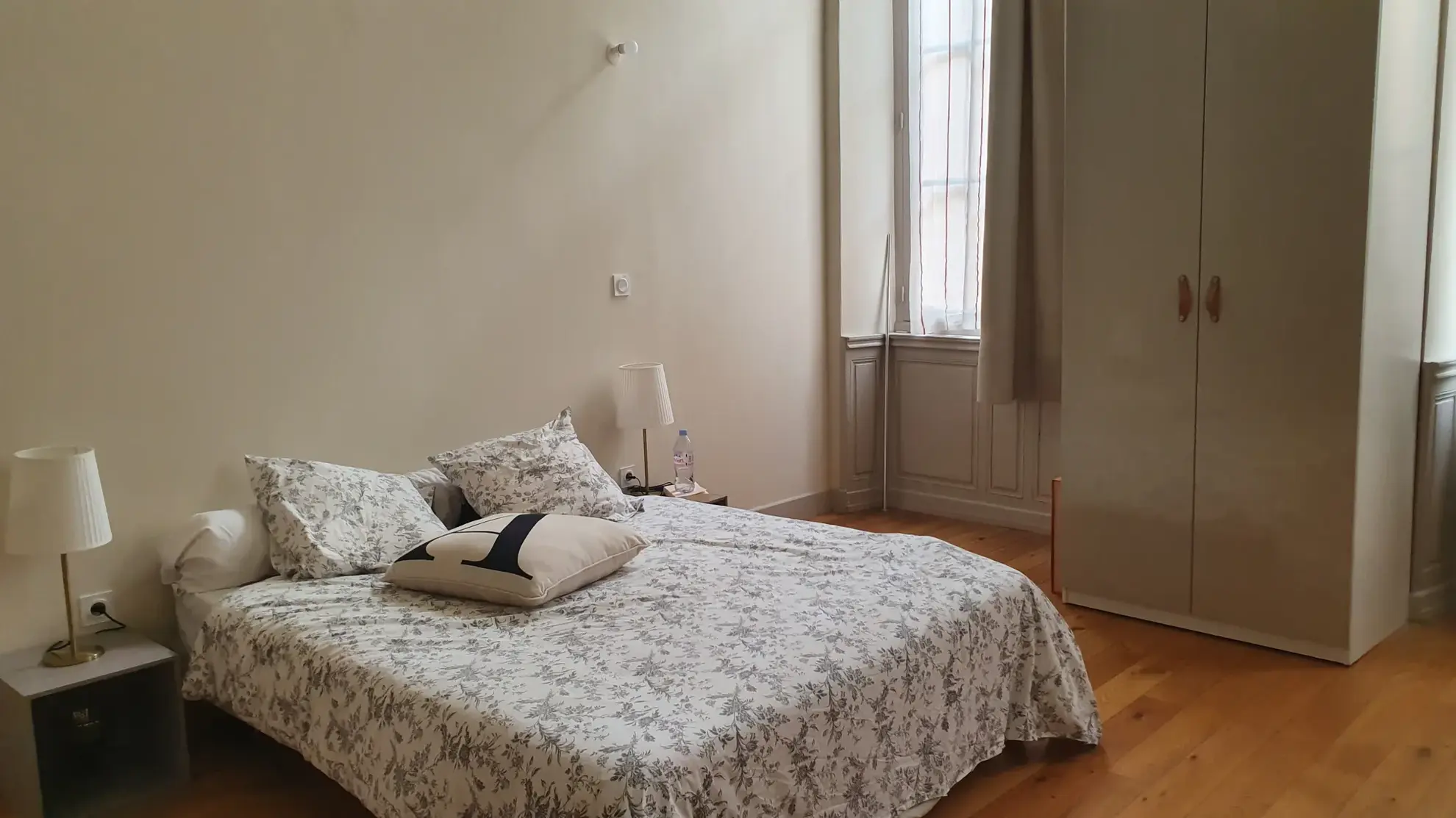 Appartement 3 pièces de charme à Nîmes Centre Historique 