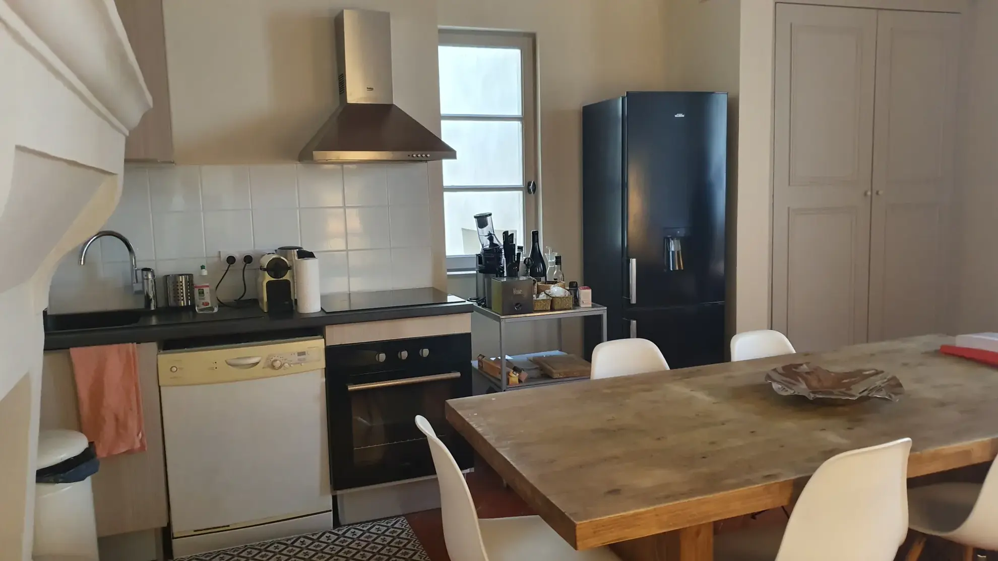 Appartement 3 pièces de charme à Nîmes Centre Historique 