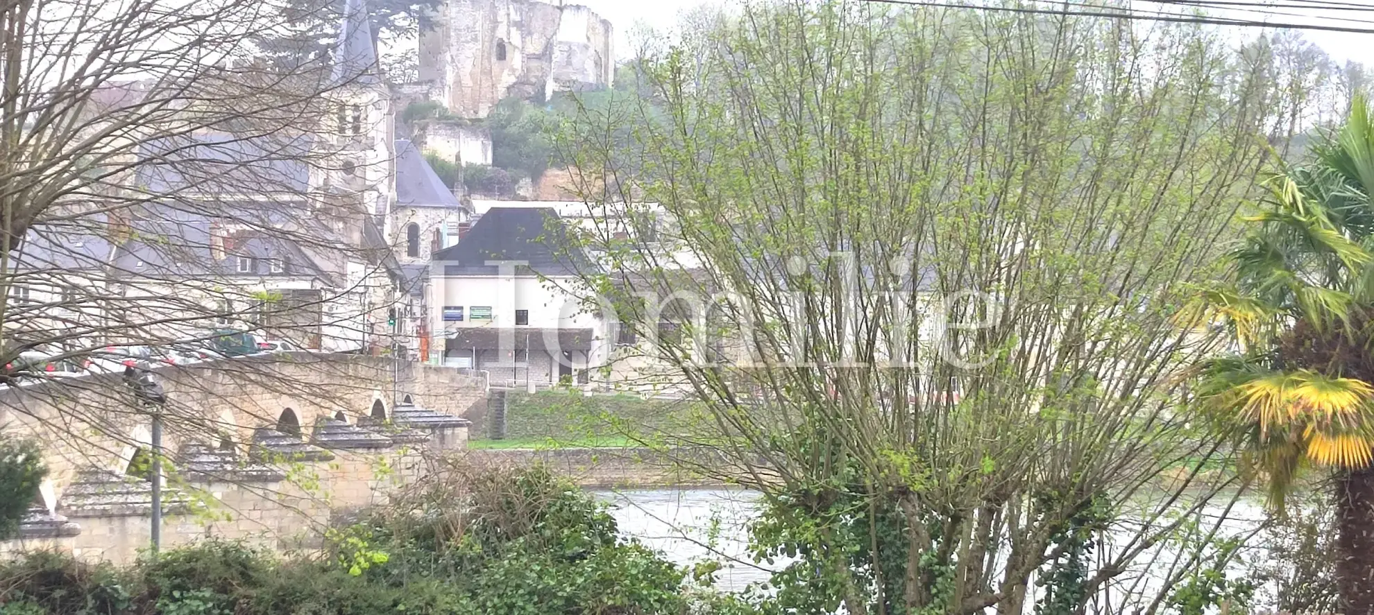 Appartement T3 de 85 m2 avec grenier aménageable près de Montrichard 