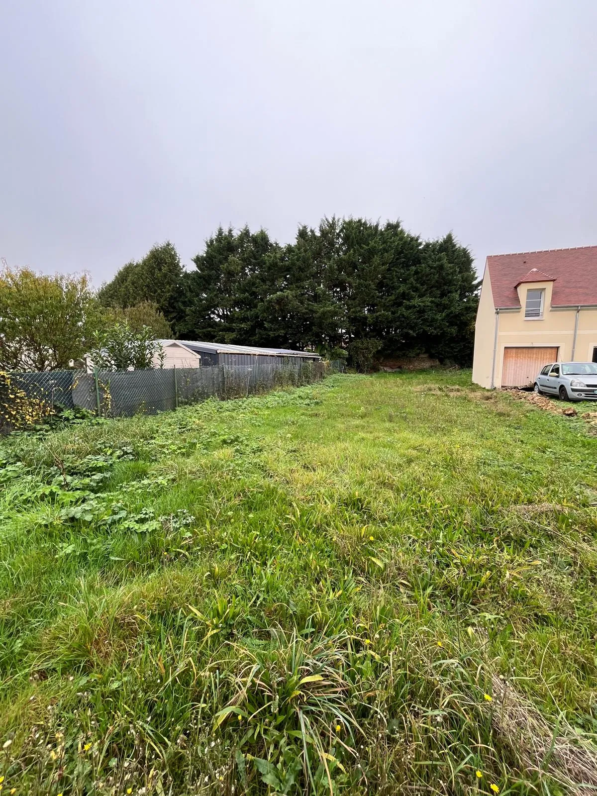 Terrain constructible de 382 m² à Moisenay avec permis validé 