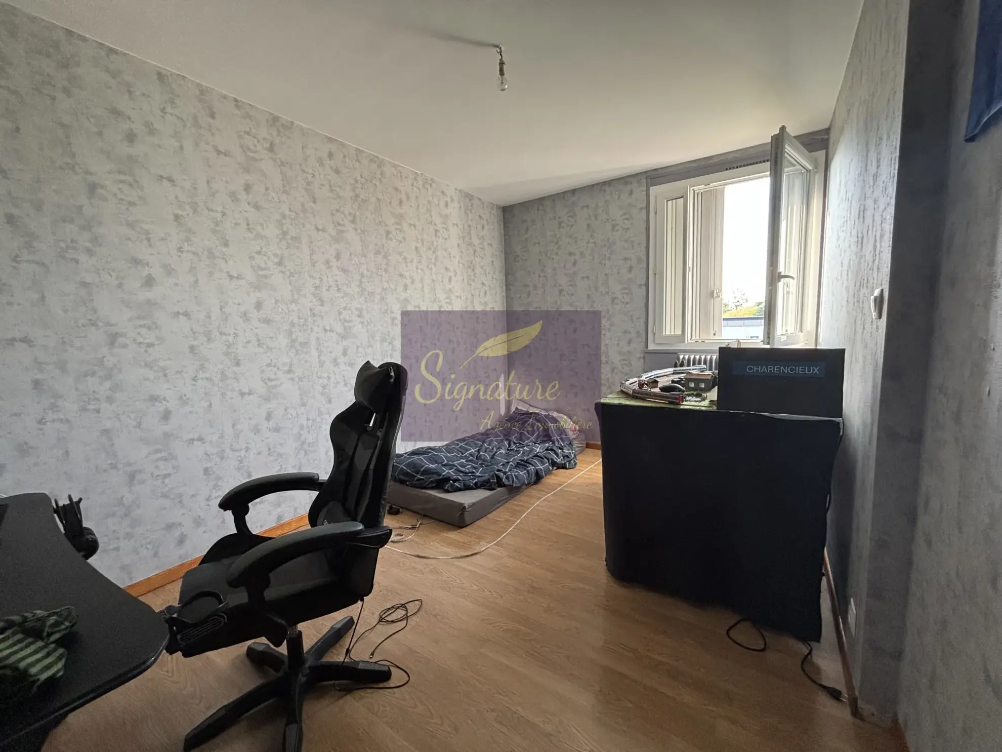 Appartement T2 lumineux avec balcon au dernier étage à Le Mans 