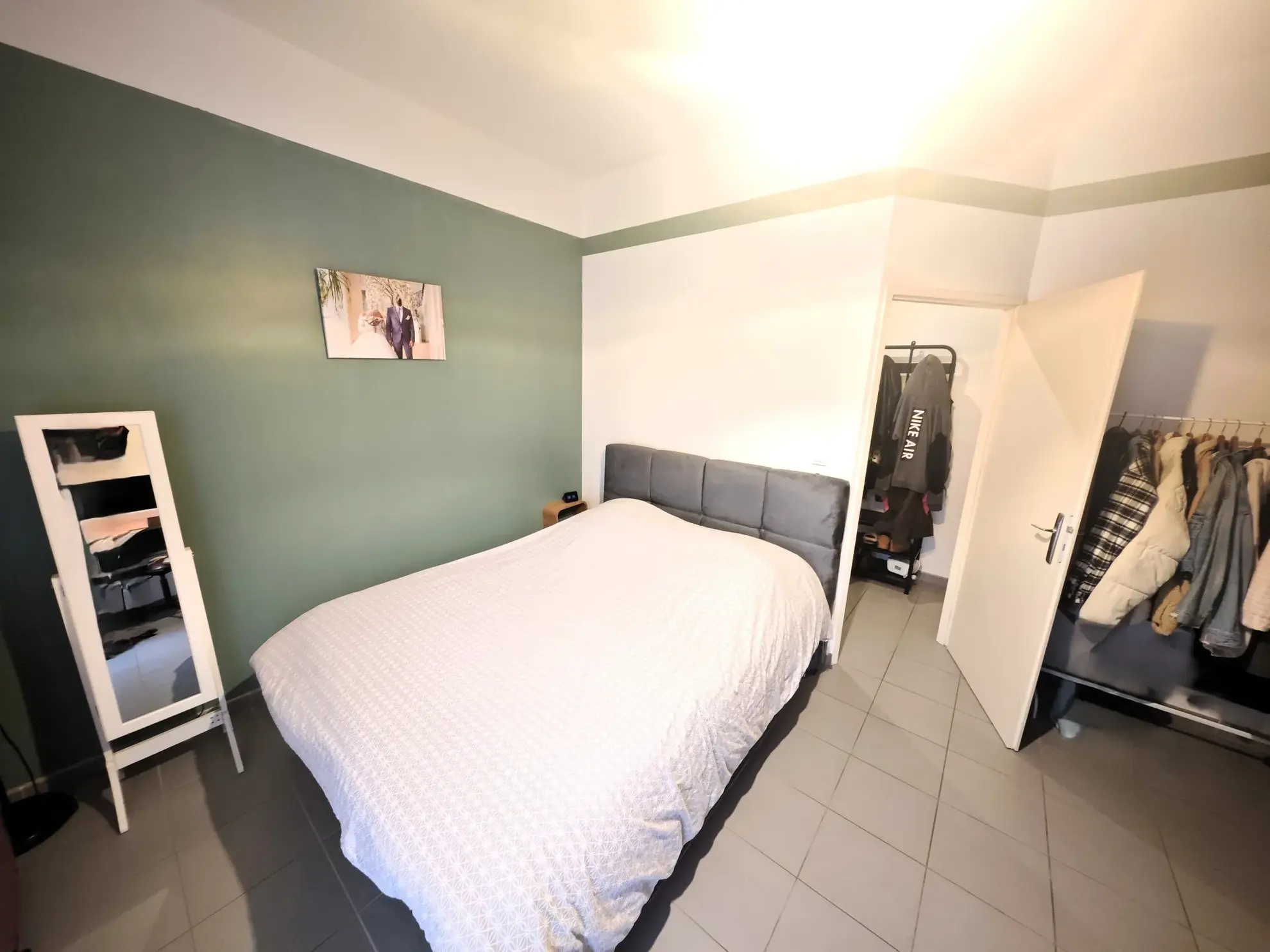 Appartement T2 avec terrasse, parking et emplacement central à Tourcoing 