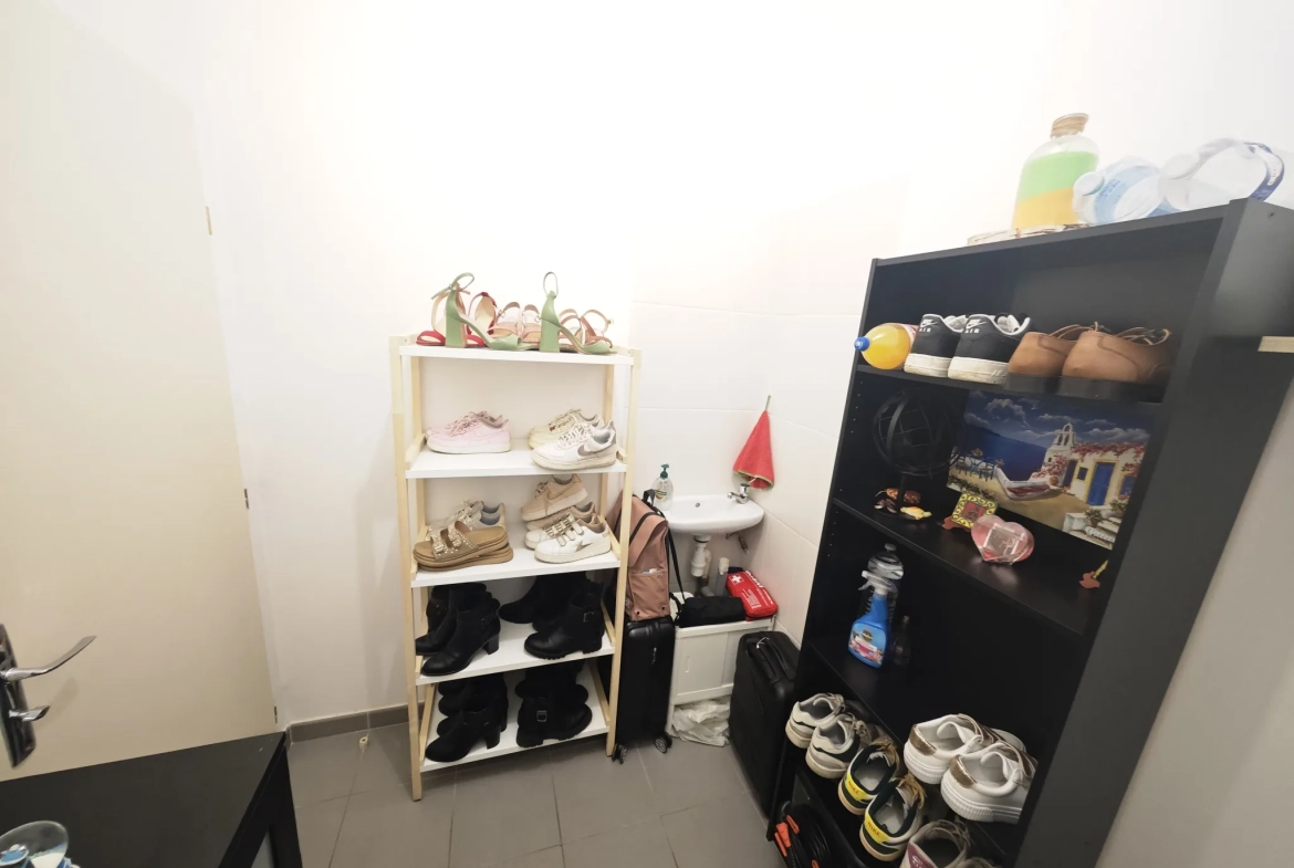 Appartement T2 avec terrasse, parking et emplacement central à Tourcoing 