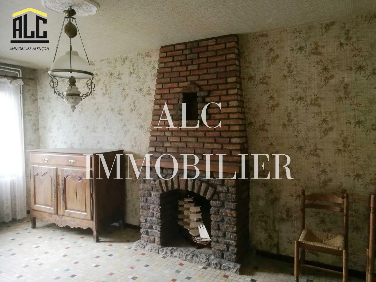 Maison de 99,48 m² à vendre à Arconnay avec 4 chambres et jardin 