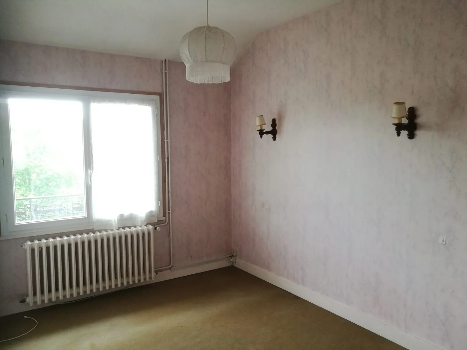 Maison de 99,48 m² à vendre à Arconnay avec 4 chambres et jardin 