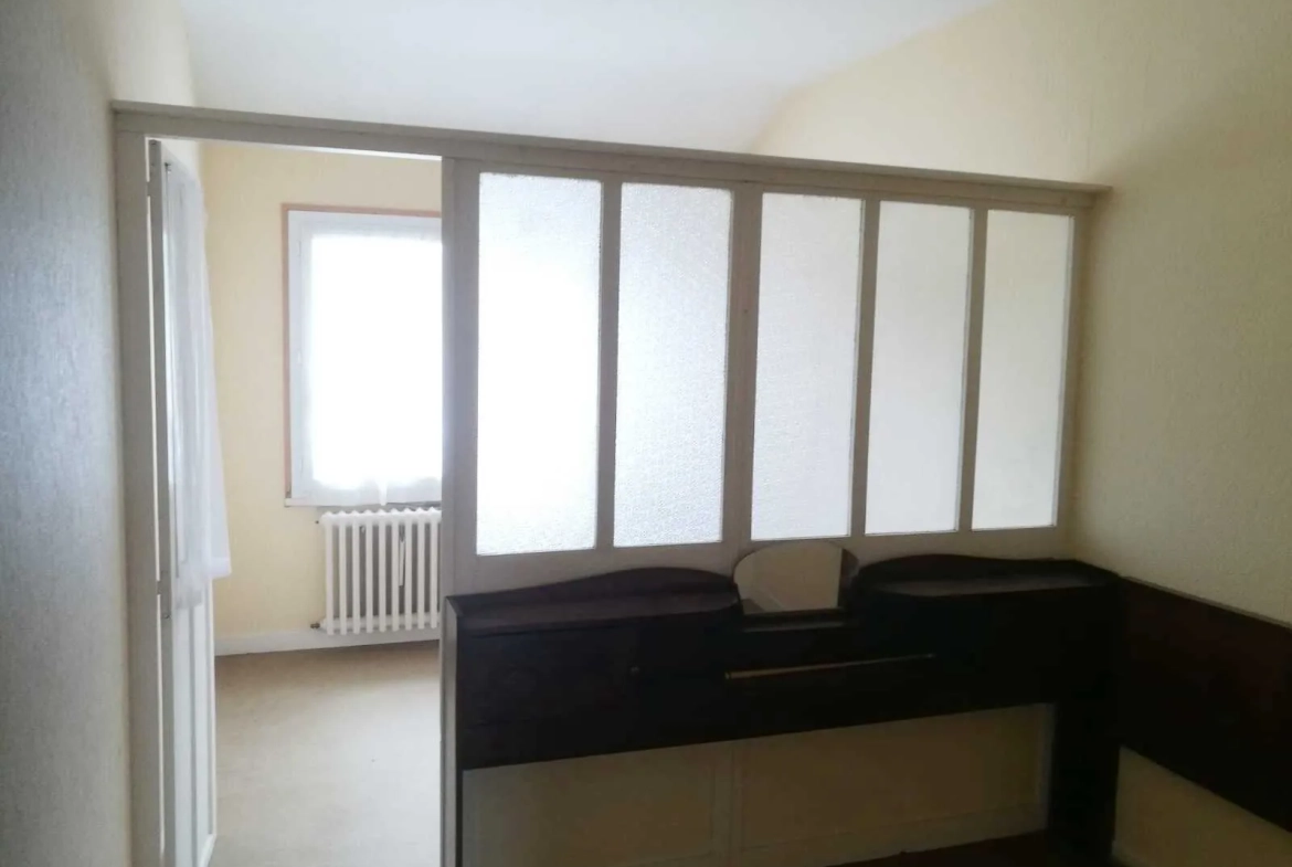 Maison de 99,48 m² à vendre à Arconnay avec 4 chambres et jardin 