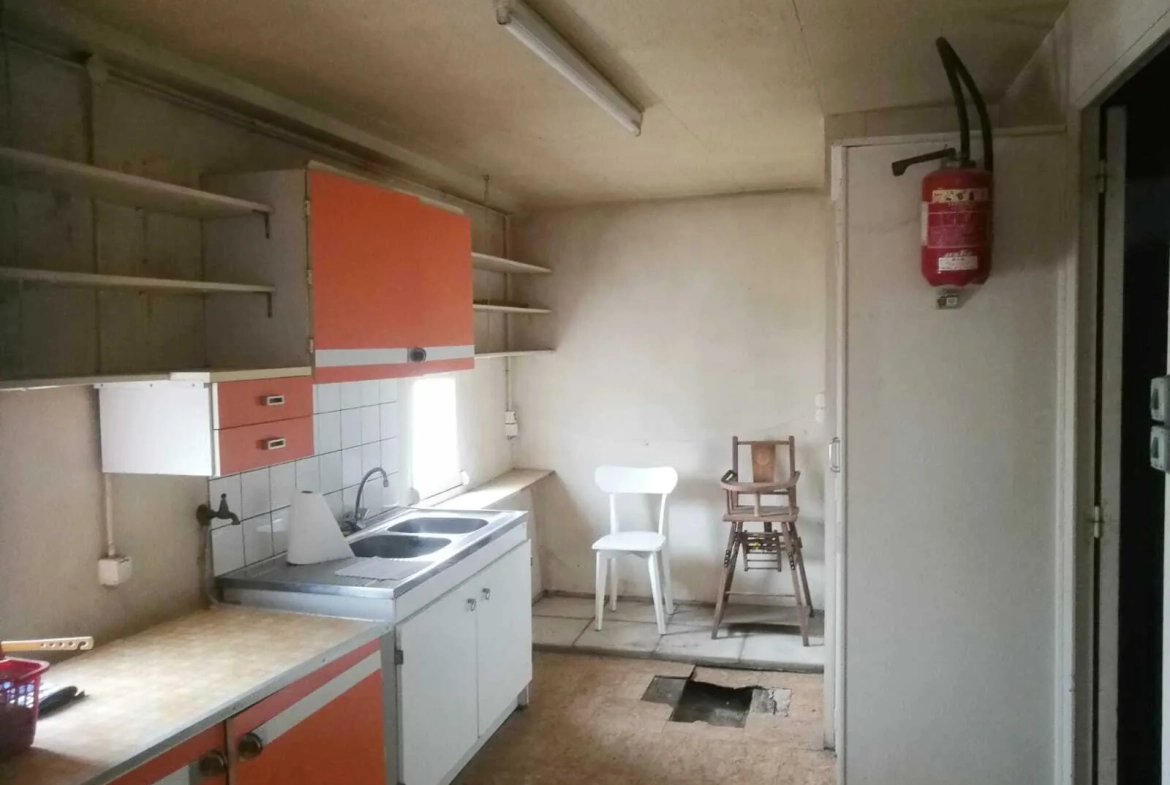 Maison de 99,48 m² à vendre à Arconnay avec 4 chambres et jardin 