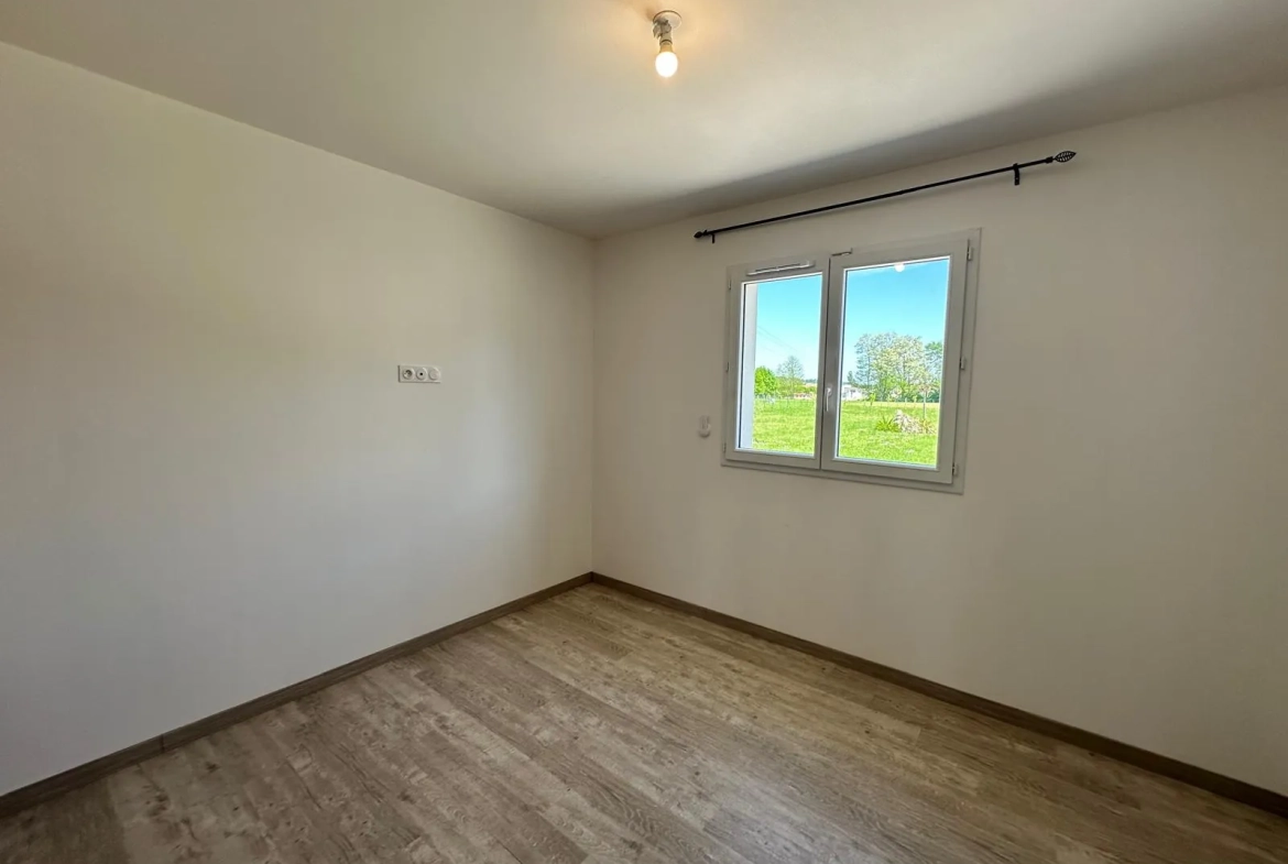 Maison de plain-pied à Bergerac avec grand jardin, 3 chambres et confort moderne 