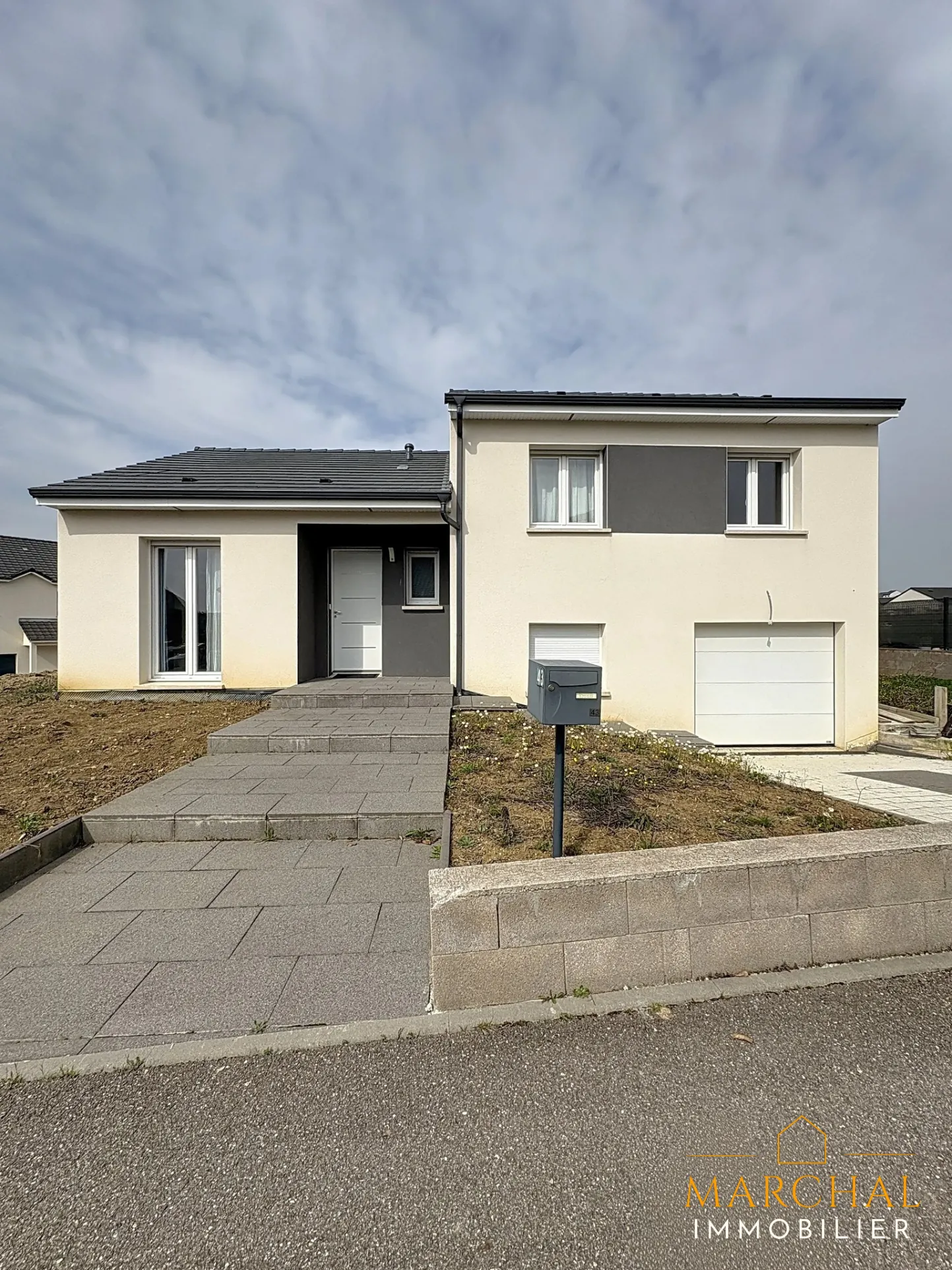 Maison neuve à Sanry-sur-Nied de 80 m² avec garage et jardin 