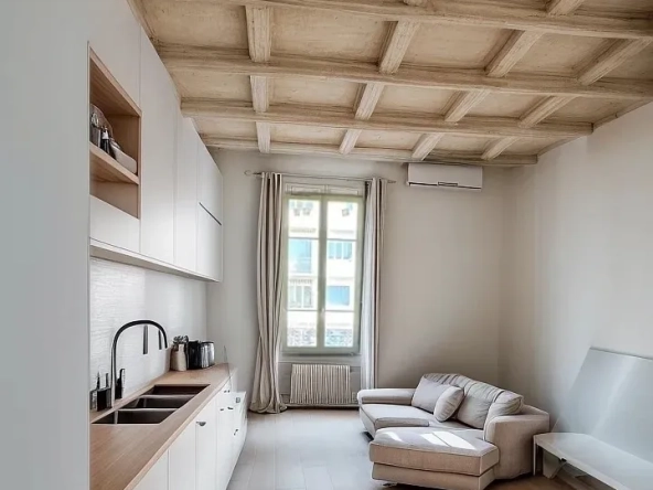 Studio rénové de 19m² à Lyon 8 près de la manufacture des tabacs