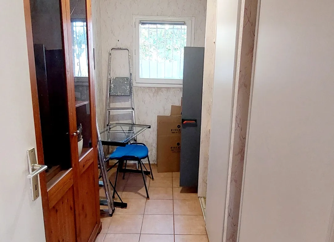 Maison 110 m² à vendre à La Réole, environnement calme et grand terrain 