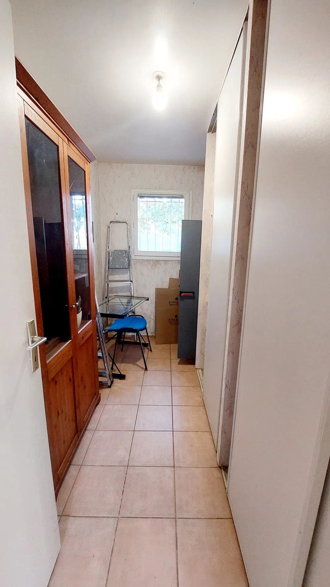 Maison 110 m² à vendre à La Réole, environnement calme et grand terrain 