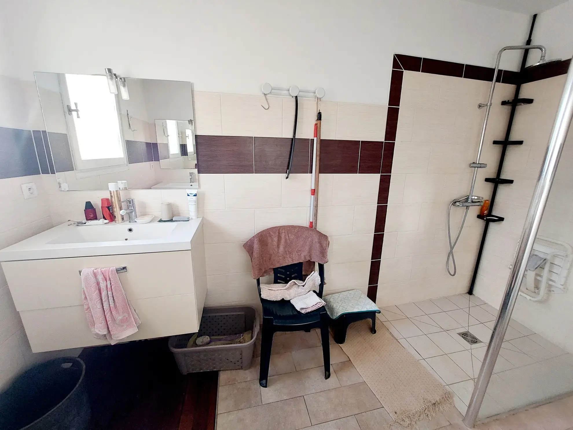 Maison 110 m² à vendre à La Réole, environnement calme et grand terrain 