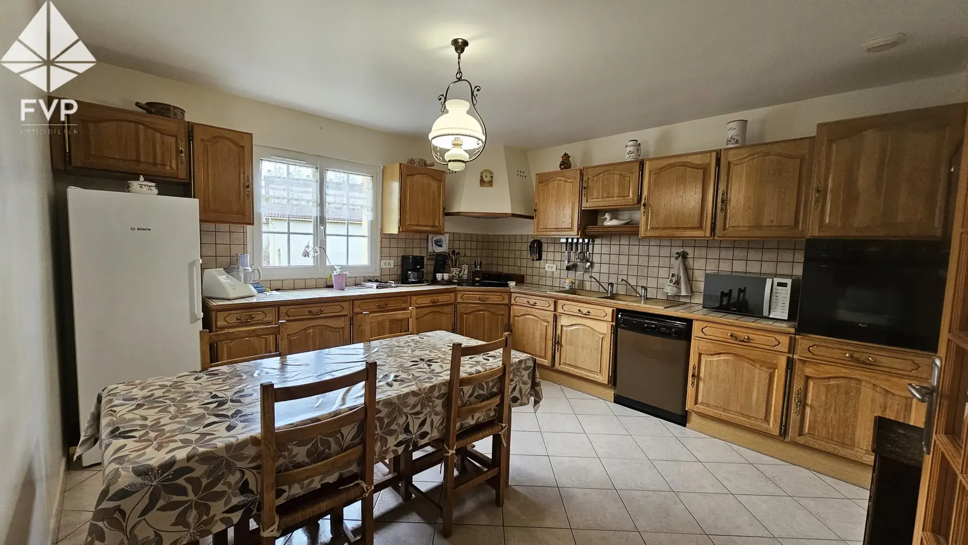 Maison 6 pièces avec 5 chambres à Totes - Terrain clos de 1200 m² 