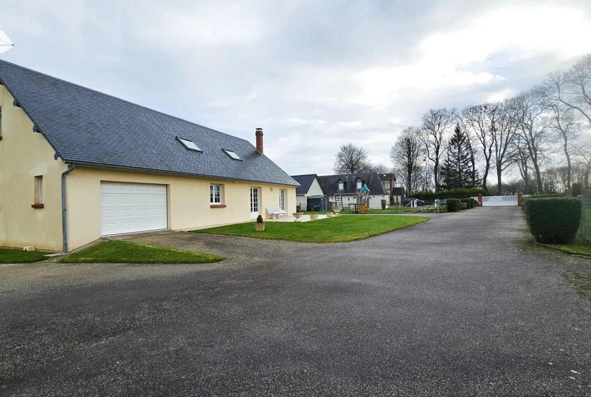 Maison 6 pièces avec 5 chambres à Totes - Terrain clos de 1200 m² 