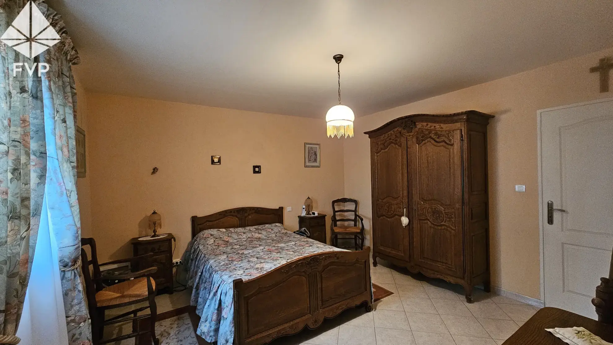 Maison 6 pièces avec 5 chambres à Totes - Terrain clos de 1200 m² 