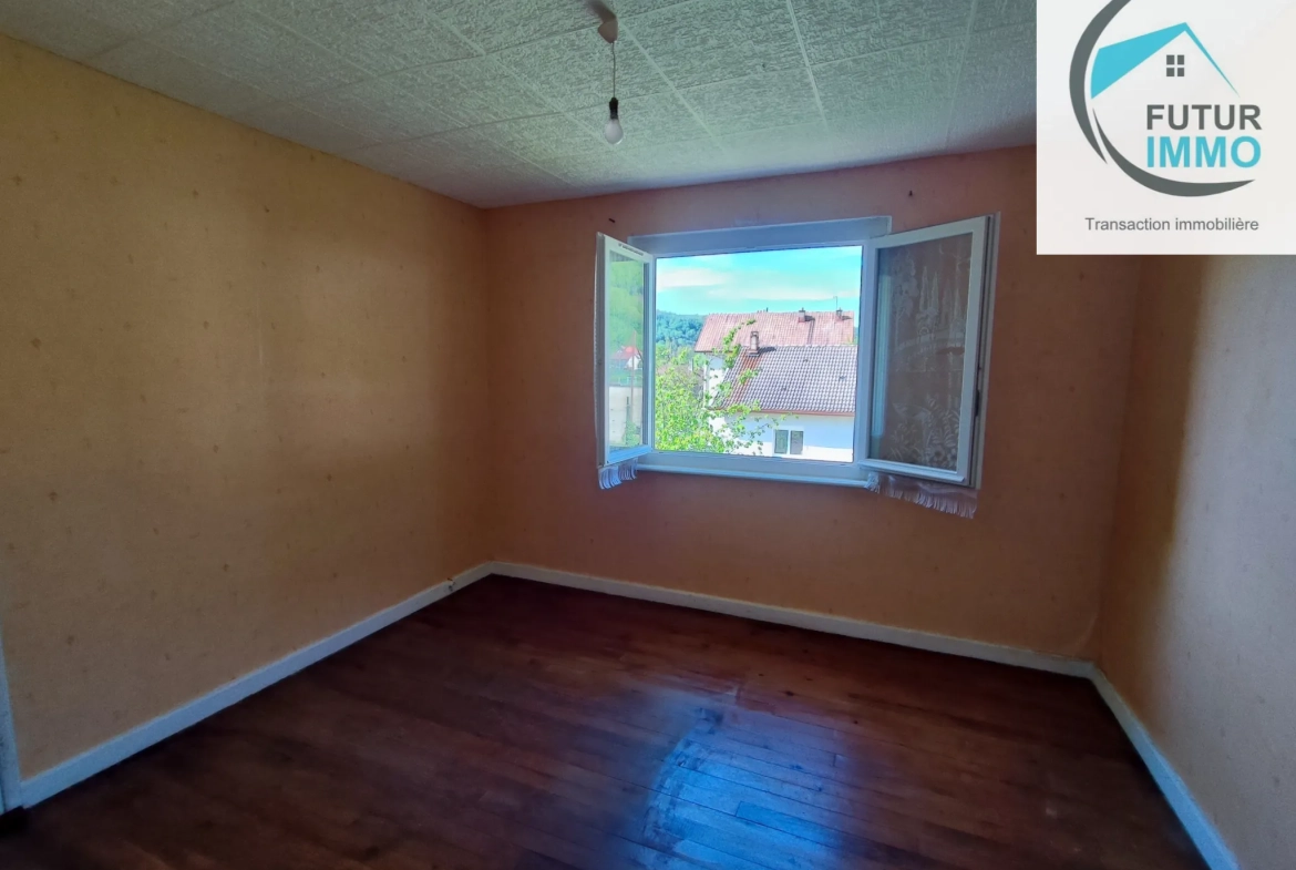 Maison individuelle F5 à Pont de Roid, 92 m², terrain 14 ares, proche commodités 