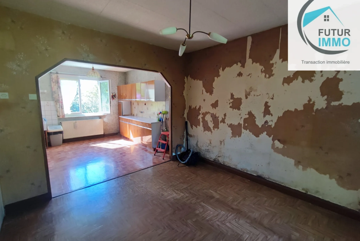Maison individuelle F5 à Pont de Roid, 92 m², terrain 14 ares, proche commodités 