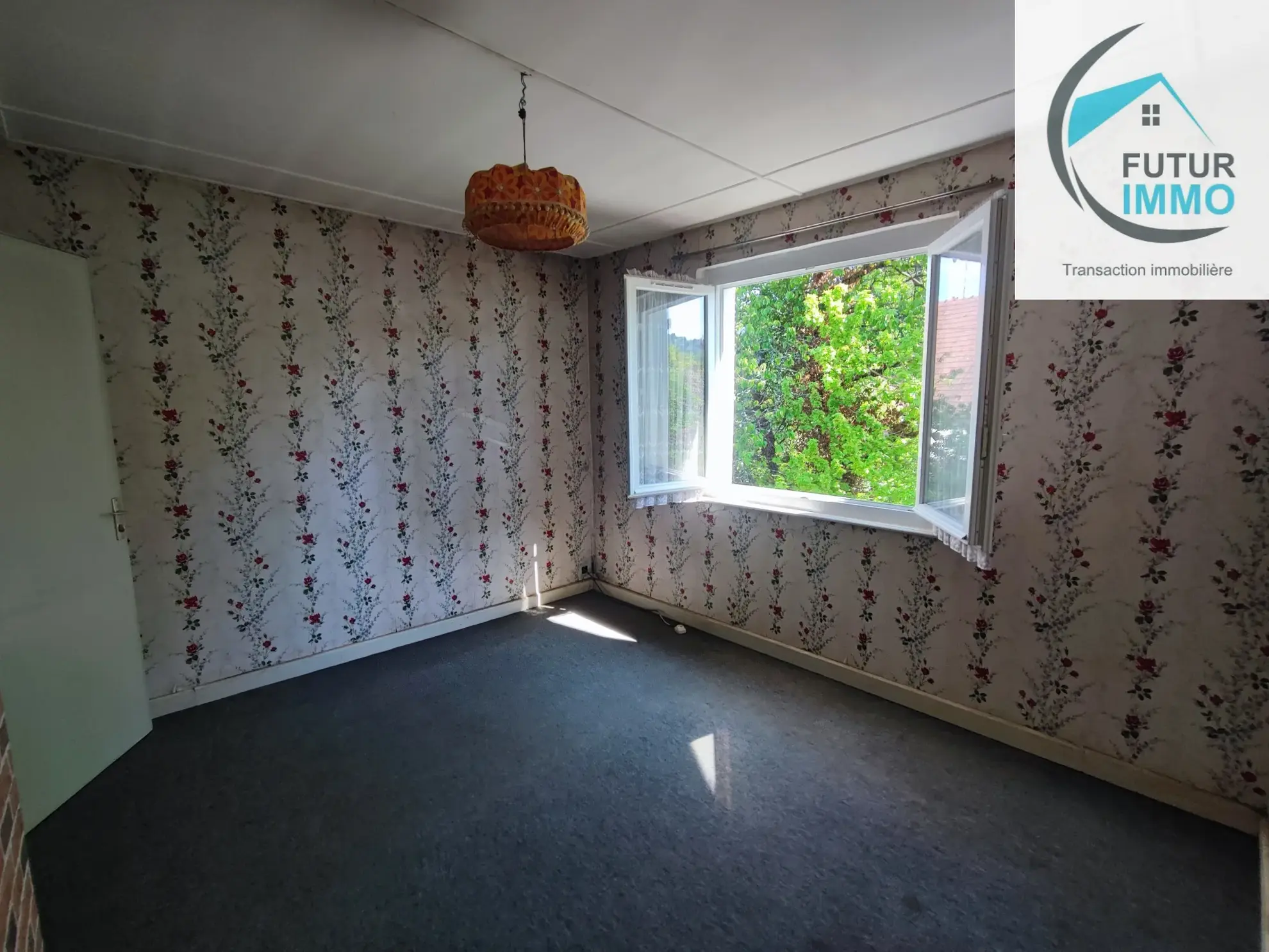 Maison individuelle F5 à Pont de Roid, 92 m², terrain 14 ares, proche commodités 