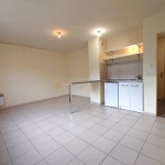 Studio de 30 m² à Draveil avec parking et locataire en place