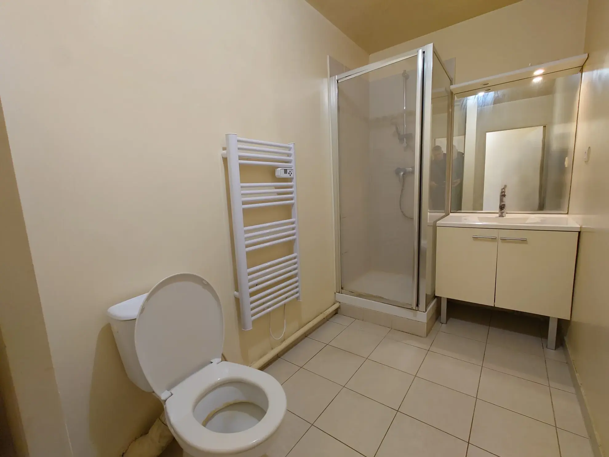 Studio de 30 m² à Draveil avec parking et locataire en place 