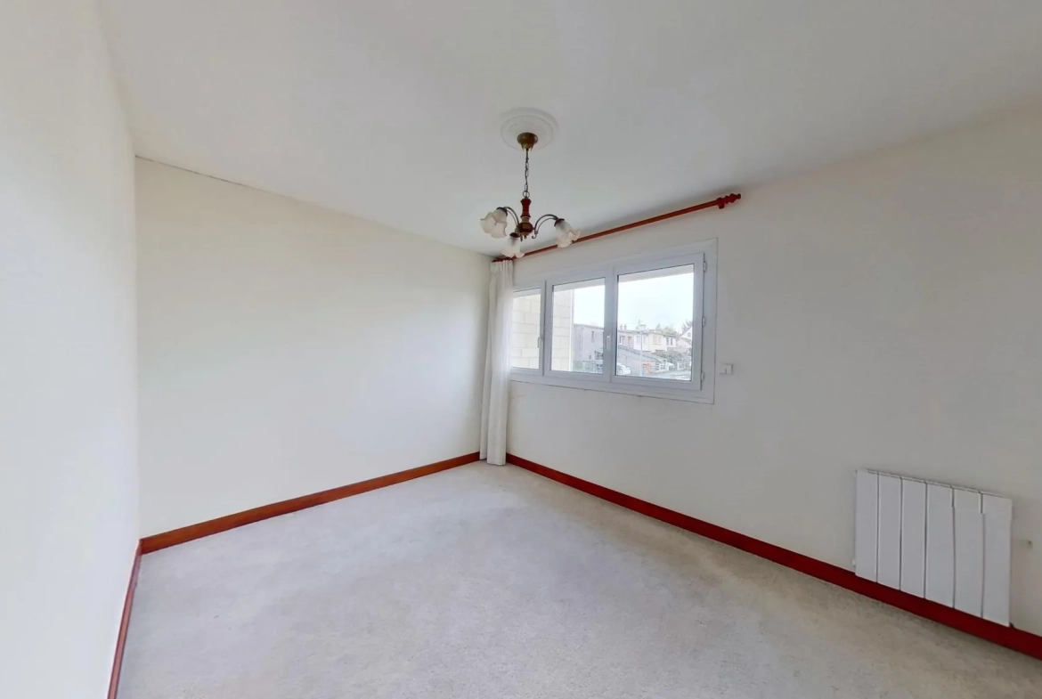 Maison à rénover de 107 m² à vendre à Herouville Saint Clair 