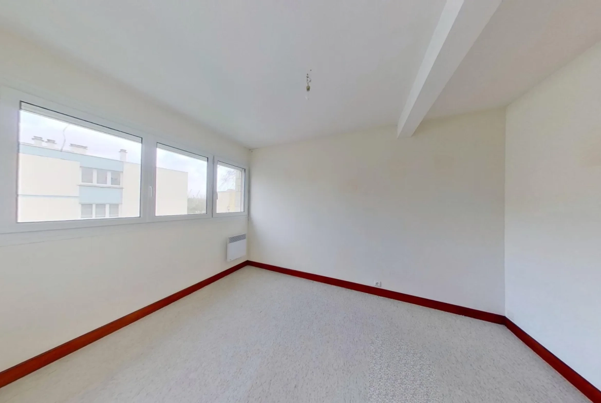 Maison à rénover de 107 m² à vendre à Herouville Saint Clair 