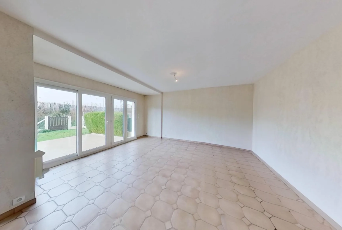 Maison à rénover de 107 m² à vendre à Herouville Saint Clair 