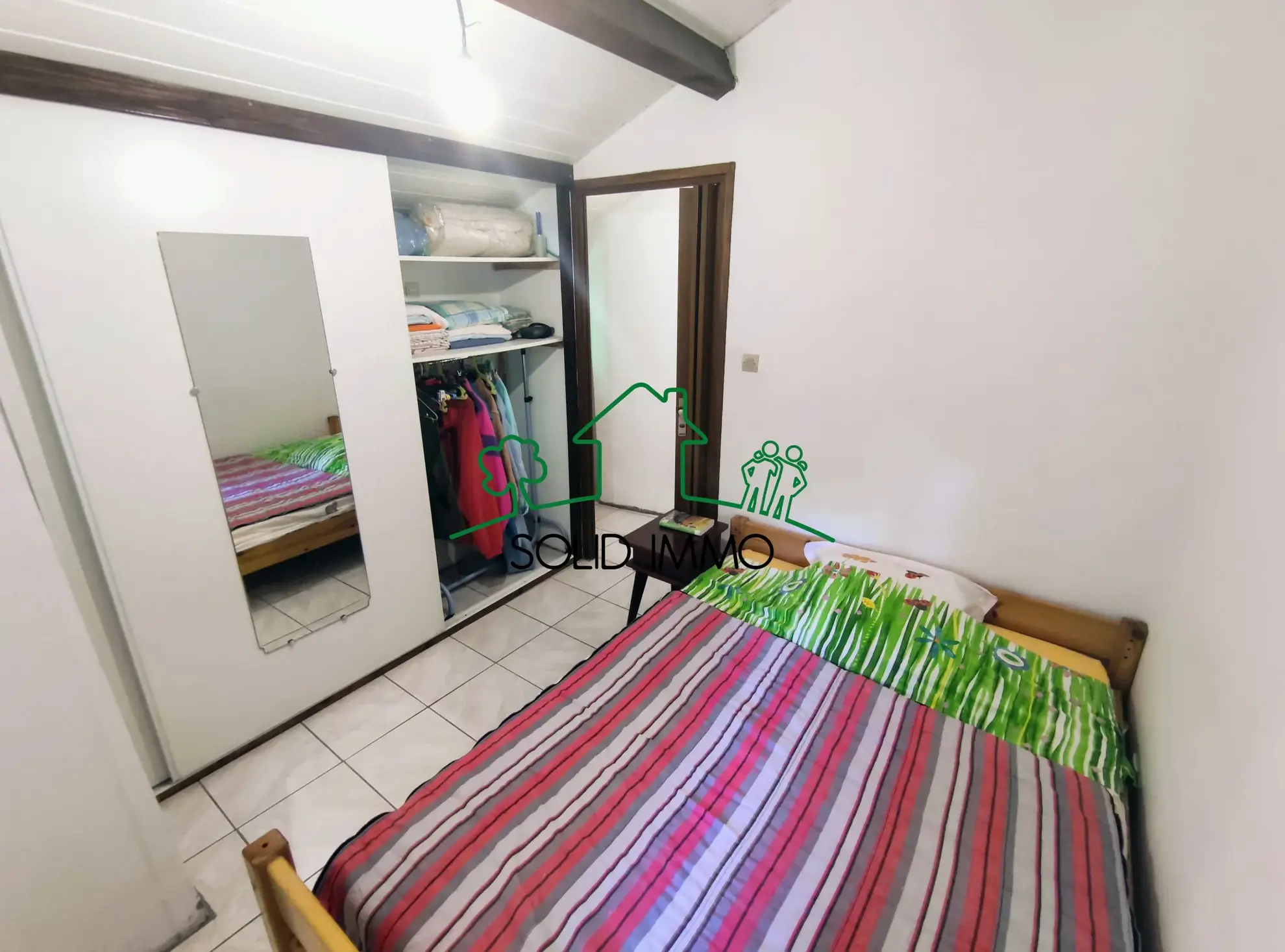 Maison de 50 m² avec terrain arboré à Joannas, idéal nature 