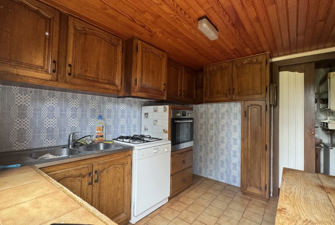 Maison Normande à vendre à Pont l'Évêque - Grand terrain et dépendances 