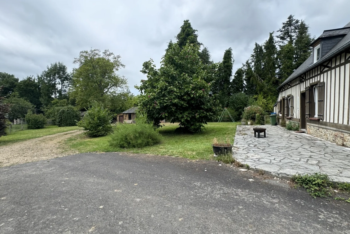 Maison Normande à vendre à Pont l'Évêque - Grand terrain et dépendances 