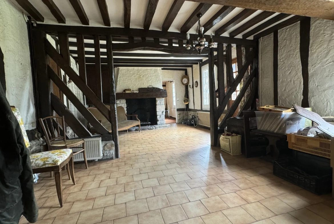 Maison Normande à vendre à Pont l'Évêque - Grand terrain et dépendances 