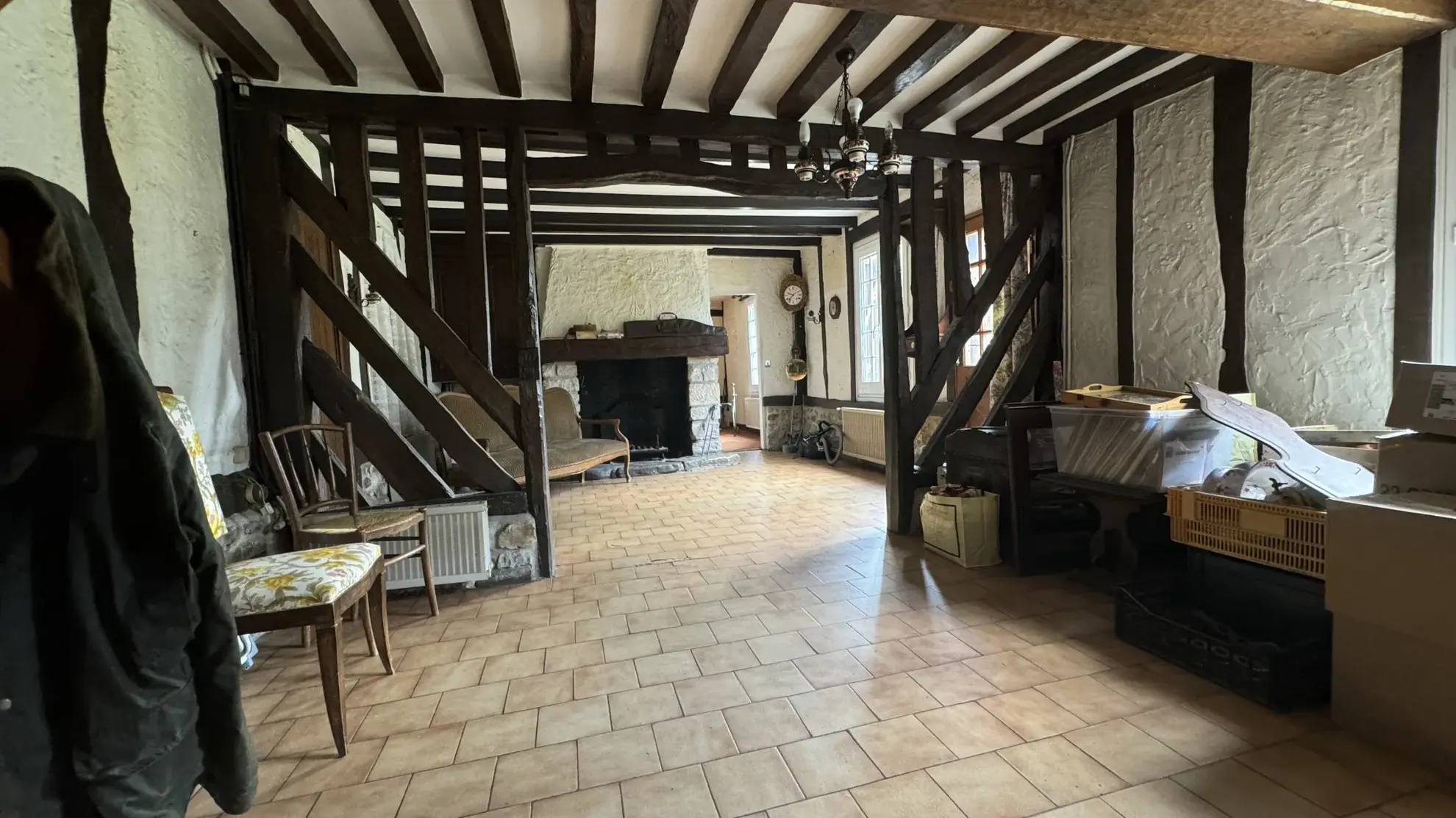 Maison Normande à vendre à Pont l'Évêque - Grand terrain et dépendances 
