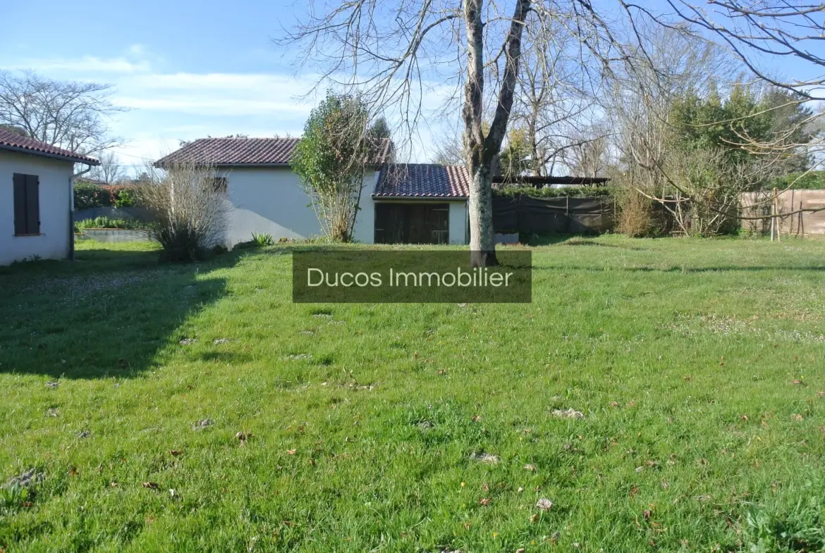 Charmante maison traditionnelle avec grand jardin à Fourques-sur-Garonne 