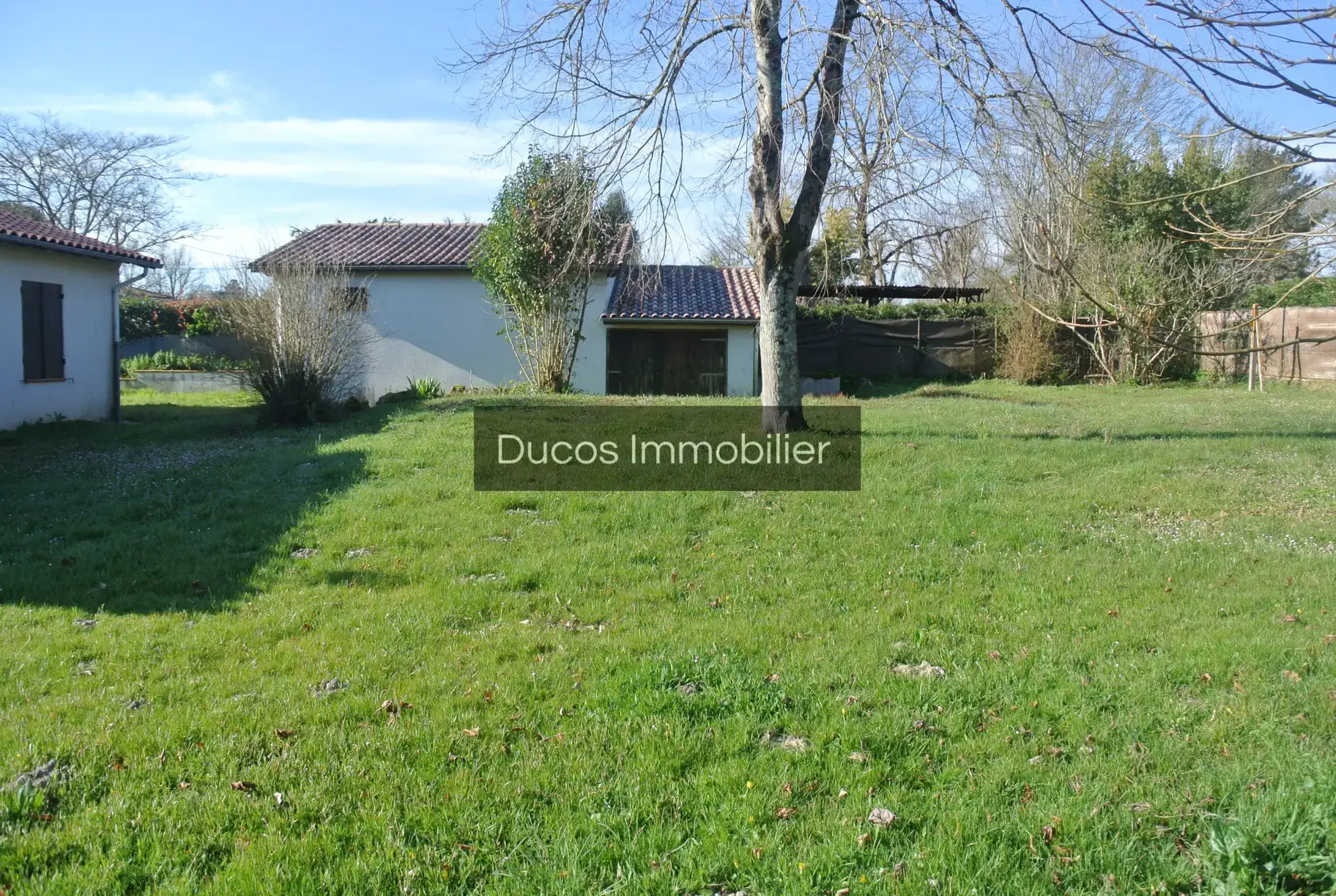 Charmante maison traditionnelle avec grand jardin à Fourques-sur-Garonne 