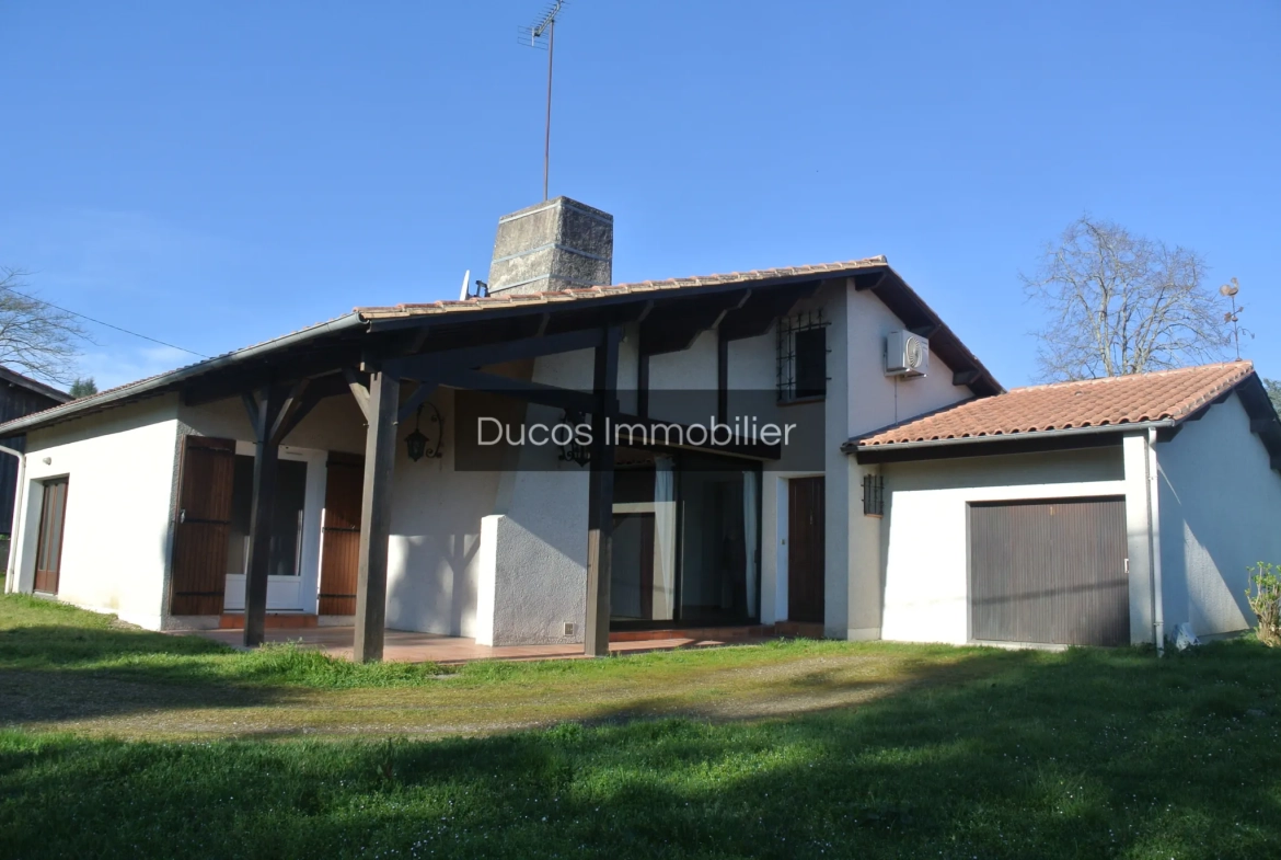 Charmante maison traditionnelle avec grand jardin à Fourques-sur-Garonne 