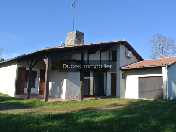 Charmante maison traditionnelle avec grand jardin à Fourques-sur-Garonne