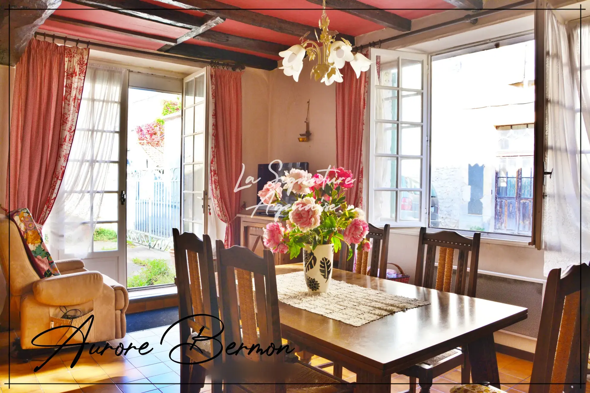 Maison en pierre de 113 m² avec cour intérieure et jardin à Vianne 