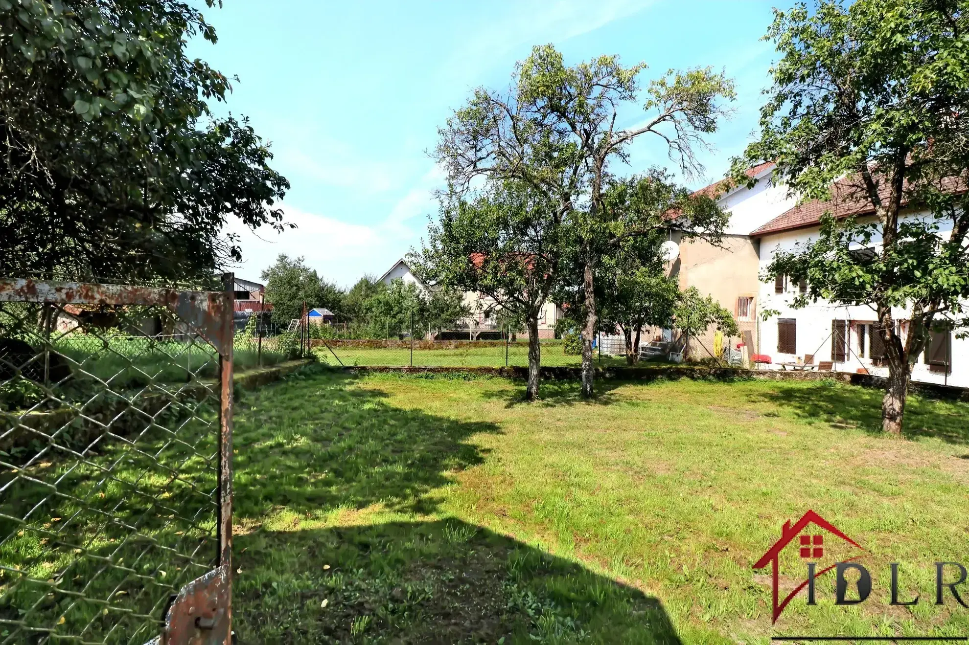 Ancienne ferme à rénover de 153 m² dans les Vosges près de Bruyères 
