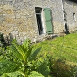 Maison en Pierre à Sansais - Jardin et Terrasse, 2 Chambres, À Vendre