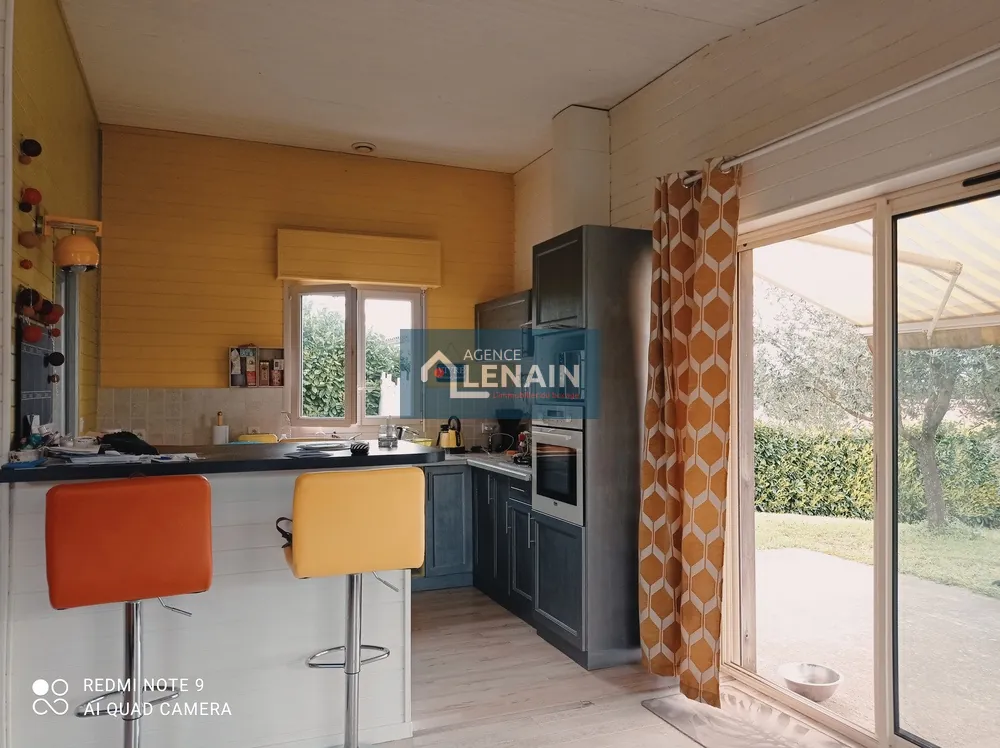 Maison plain-pied en ossature bois à Pouzauges avec grand jardin, 4 chambres et terrasse 
