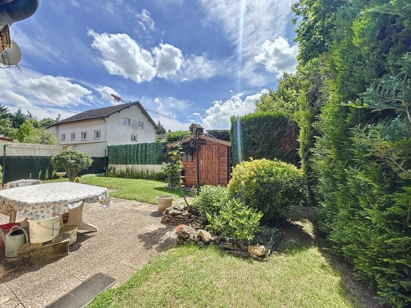 Maison 3 chambres avec jardin et garage à Gleizé - Opportunité à ne pas manquer