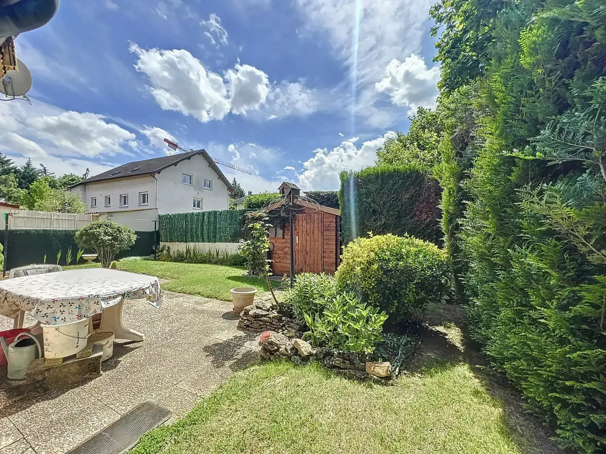 Maison 3 chambres avec jardin et garage à Gleizé - Opportunité à ne pas manquer 