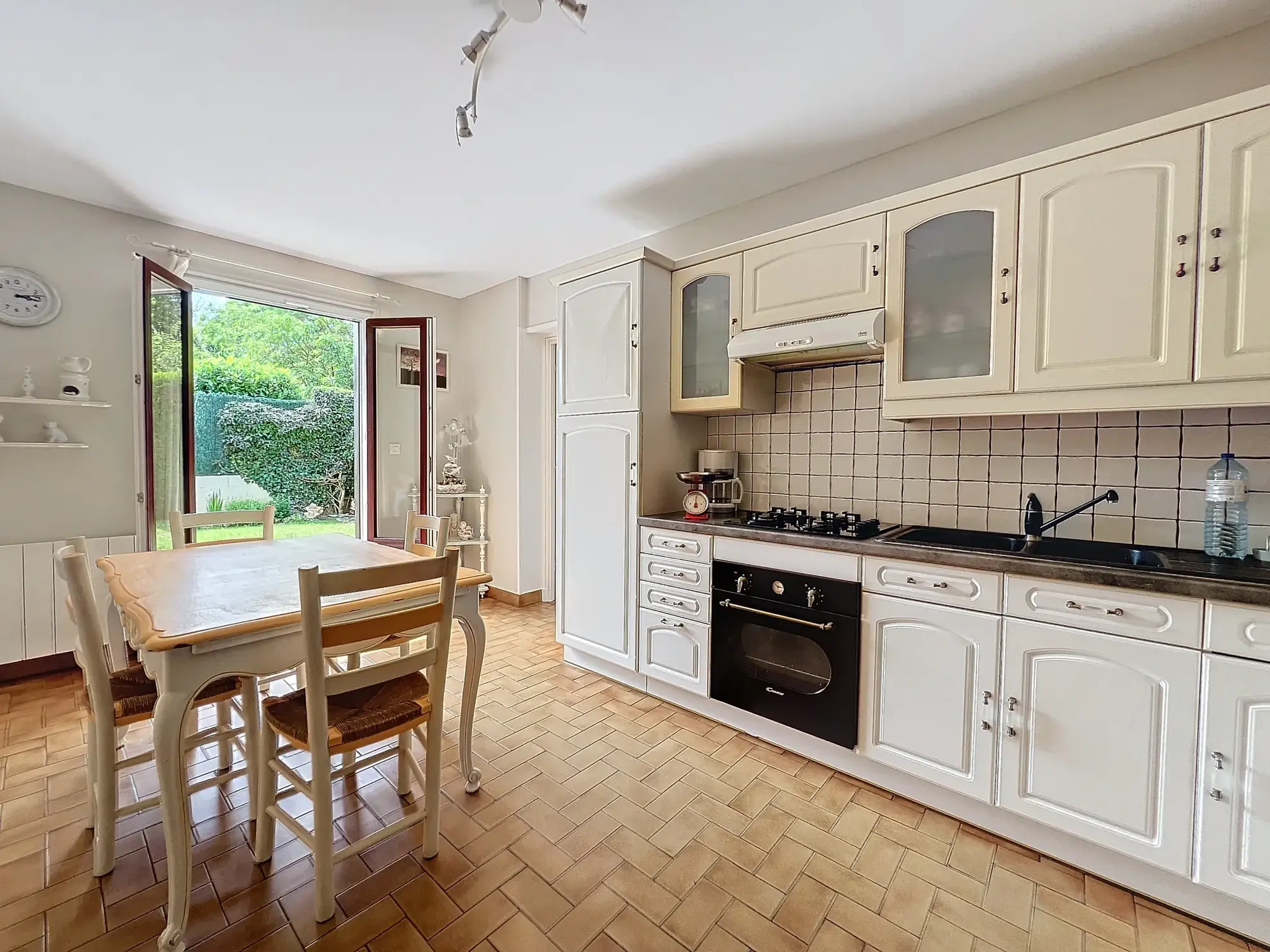 Maison 3 chambres avec jardin et garage à Gleizé - Opportunité à ne pas manquer 